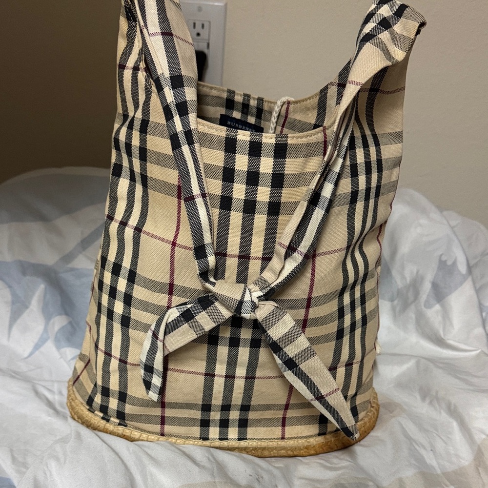 Burberry Beige Plaid Tote with Front Tie - Picture 2 of 9